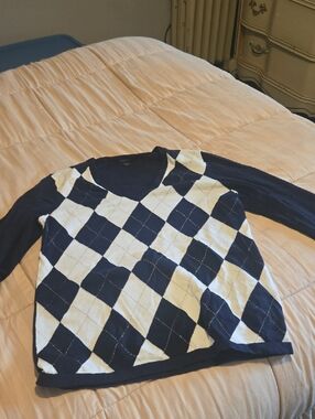 Women’s Navy and White Argyle V-Neck Sweater